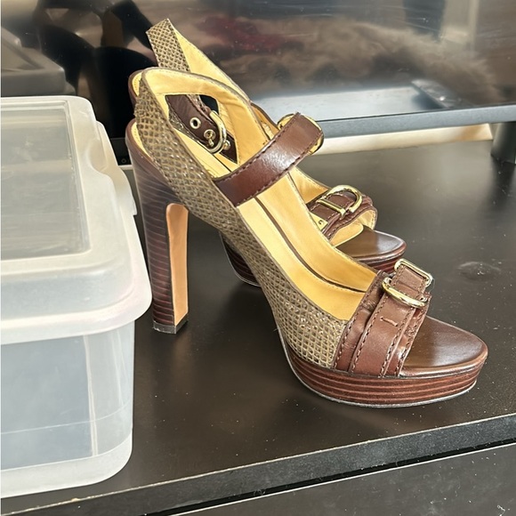 New Coach heels size 8 - Picture 4 of 6